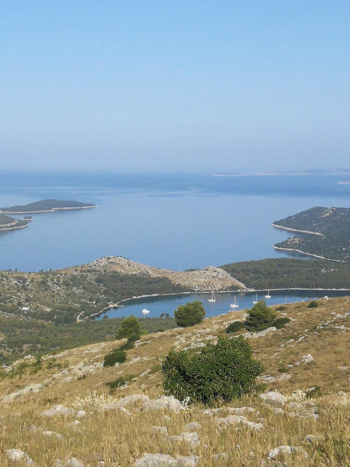 Apartmani Mlinar - Two Bedroom Apartment With Seaview Grebastica Bagian luar foto