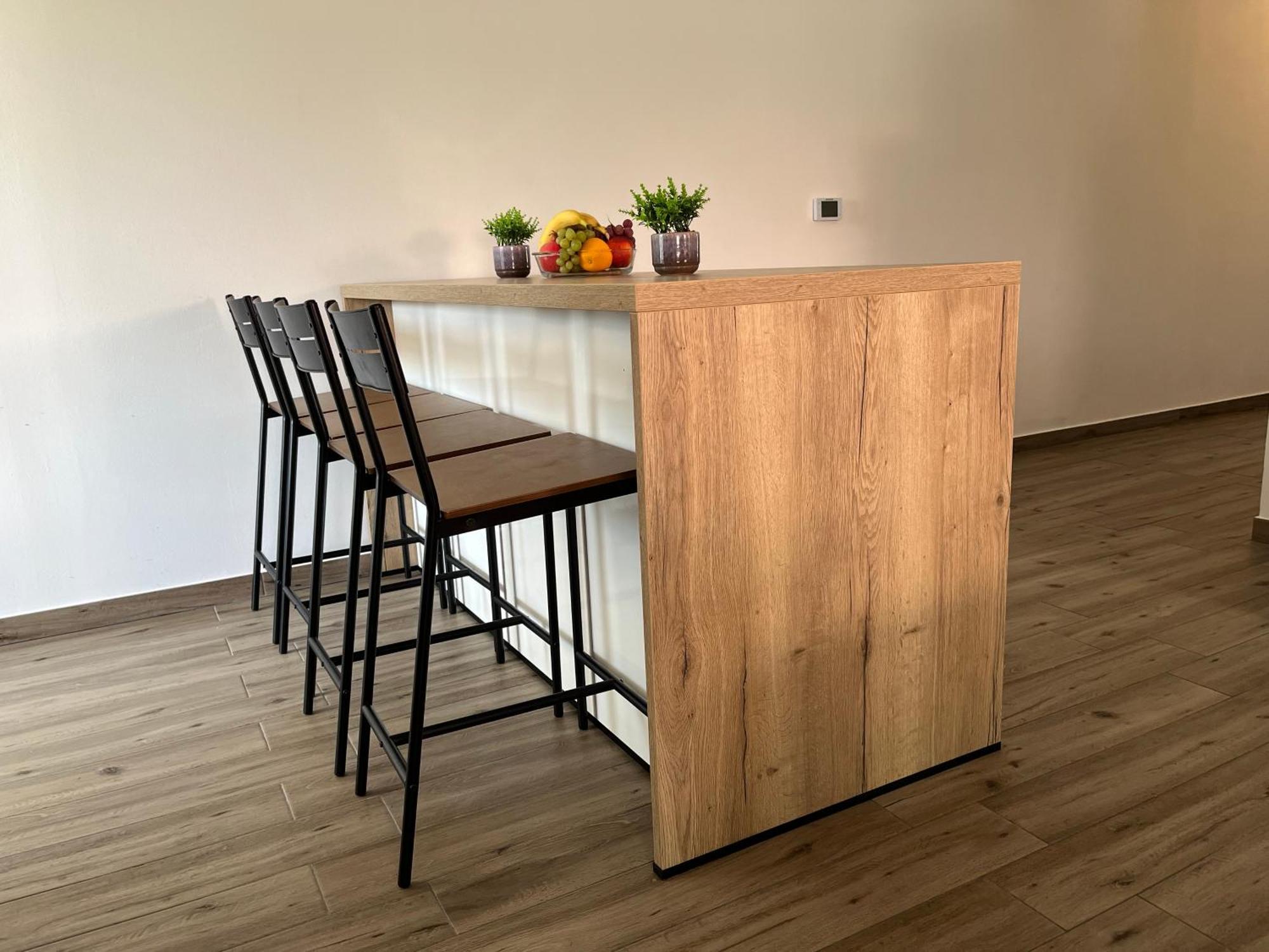 Apartmani Mlinar - Two Bedroom Apartment With Seaview Grebastica Bagian luar foto